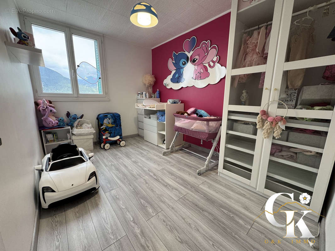 Appartement à FONTAINE