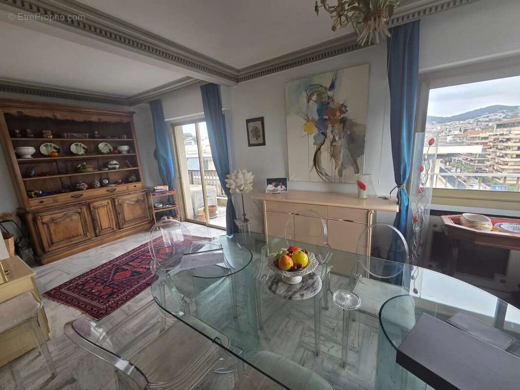 Appartement à CANNES