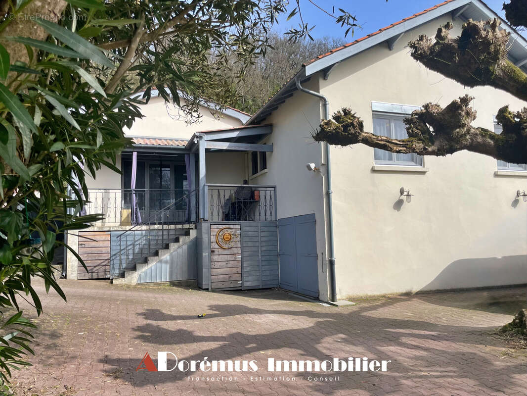 Maison à QUINSAC
