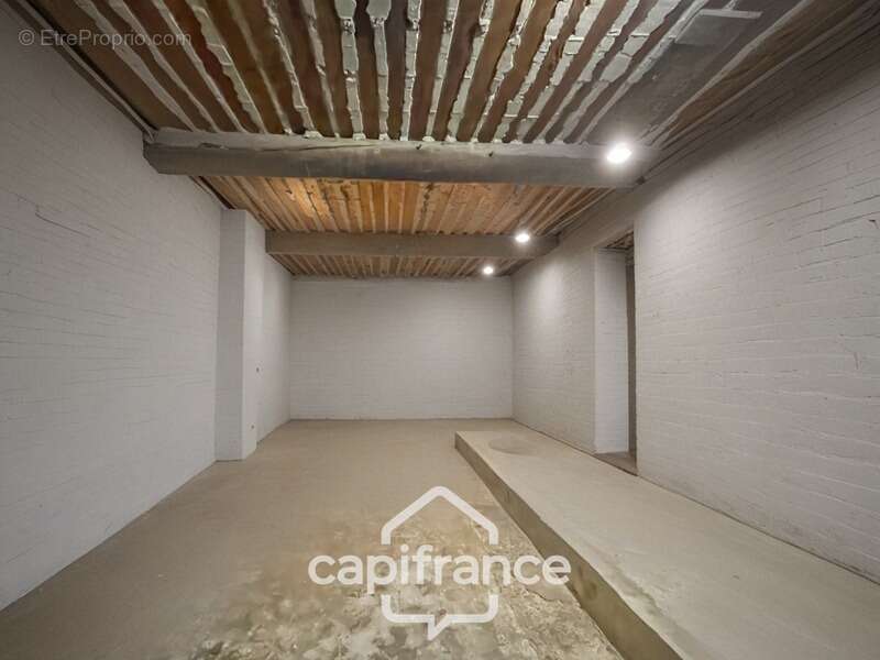 belle poportunité sur Alleins : maison de village de 102 m2 entièrement rénovée et climatisée, 2 niveaux avec 2 grandes chambres - photo 29
