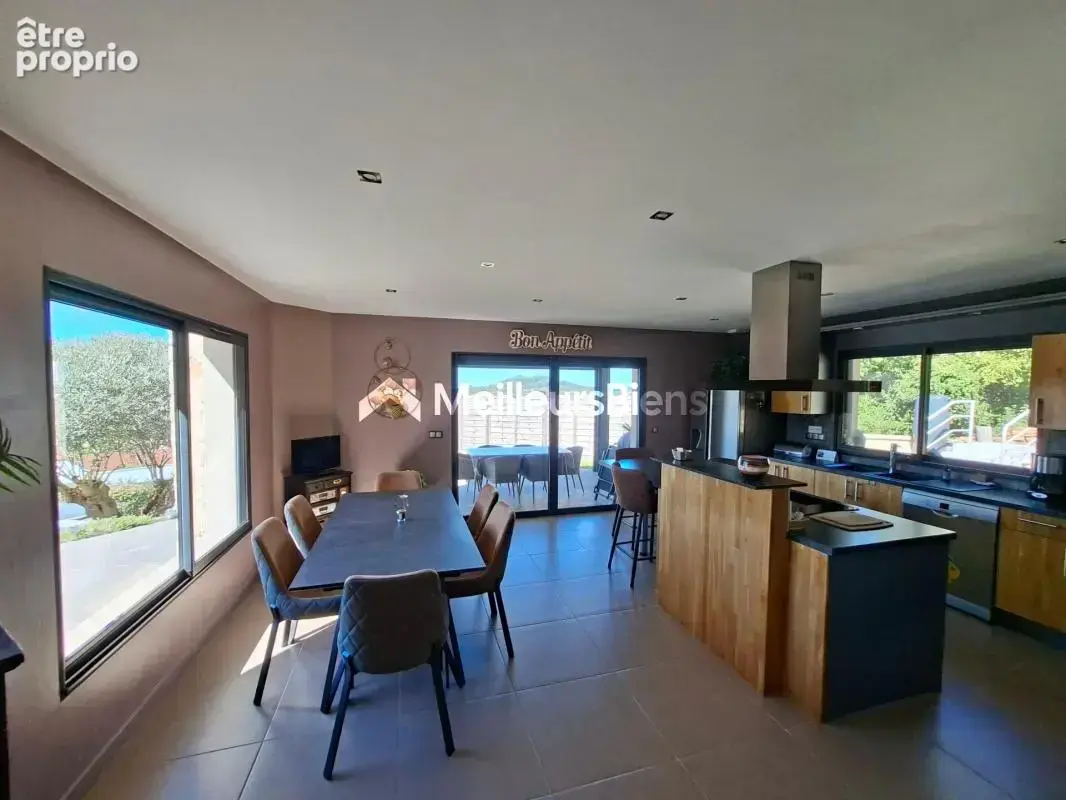 Maison contemporaine avec 2 terrasses et pergola bioclimatique - photo 5