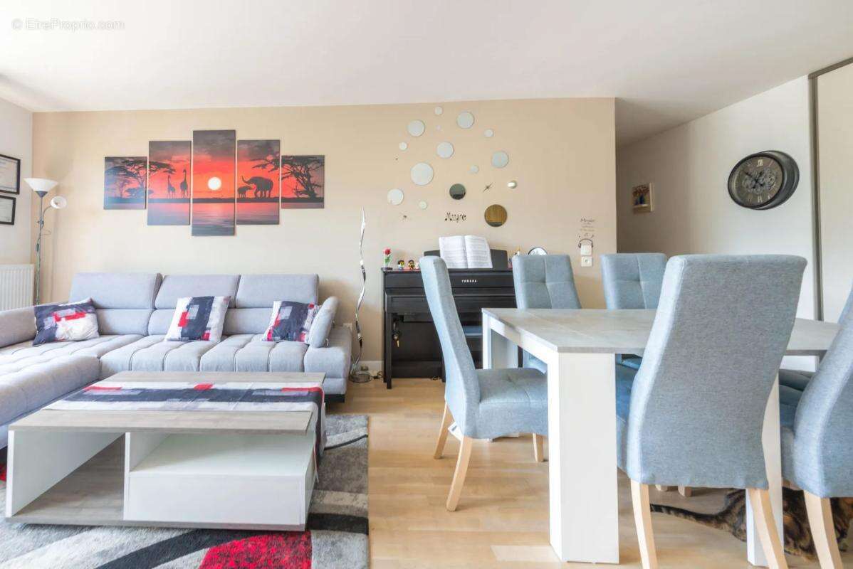 Appartement 4 pièces de 82 m² à Clamart avec Balcon et Parking - photo 3