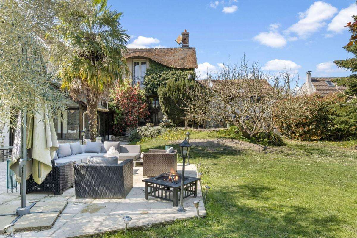 Maison à LES ALLUETS-LE-ROI