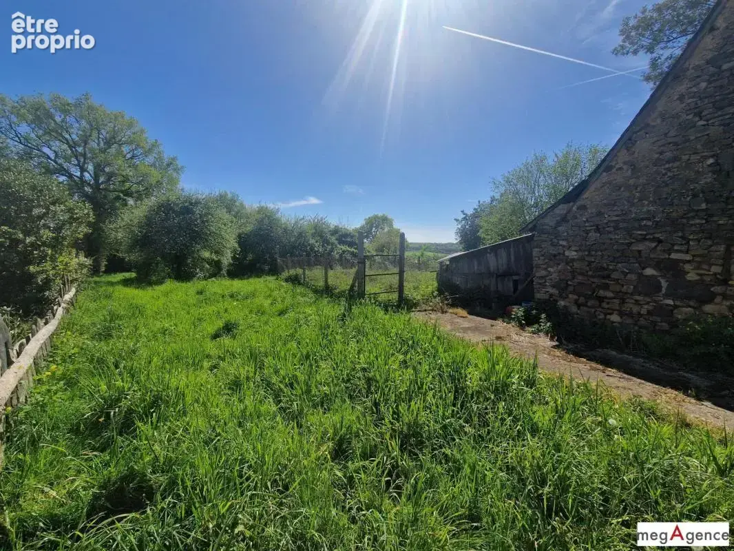 Maison avec potentiel • 75 m² • Terrain 2 390 m² • Dépendances - photo 9