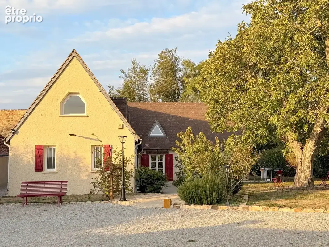 Maison à HOUDAN