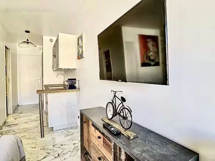 Cannes arrière Croisette, magnifique  studio en étage avec cave - photo 7