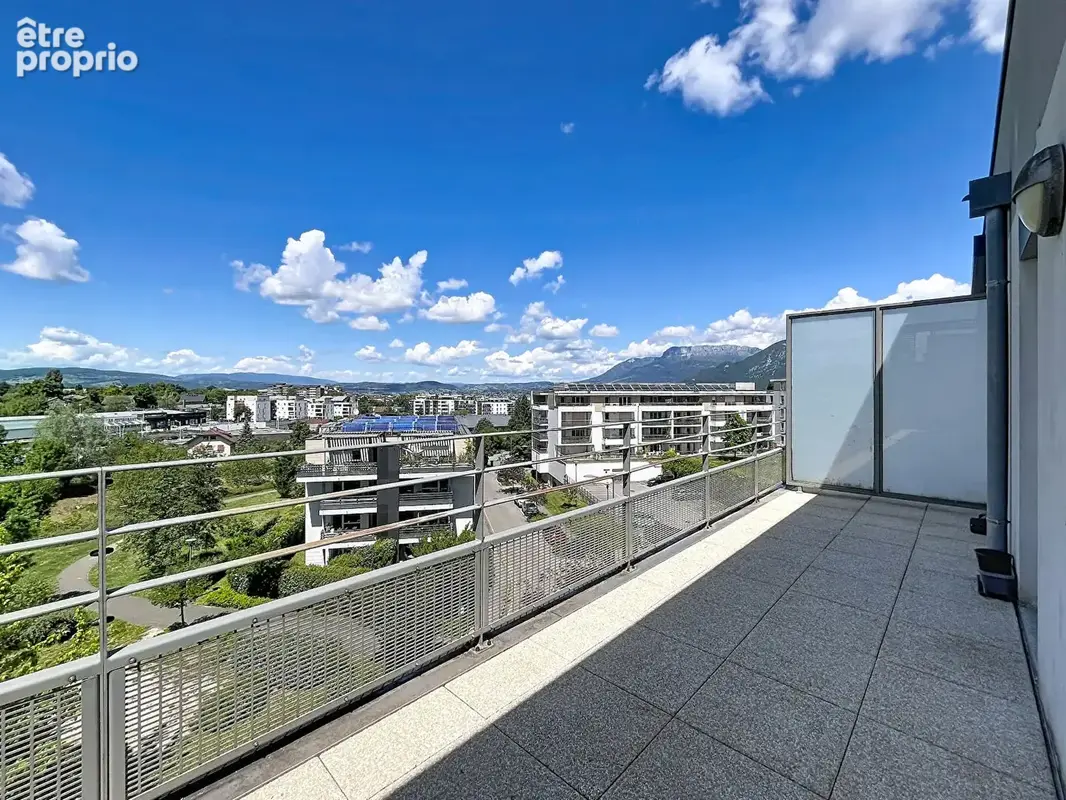 Type 5 de 111 m² en dernier étage avec grand garage et terrasses! - photo 2