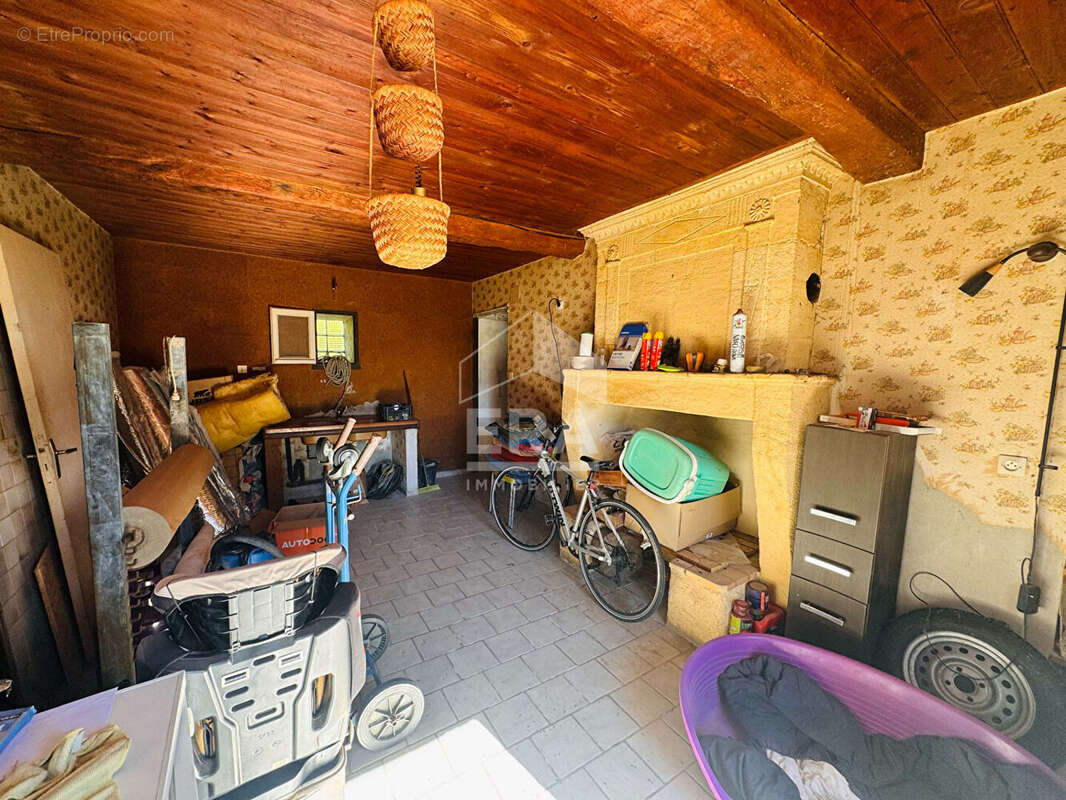 Maison à MOMBRIER