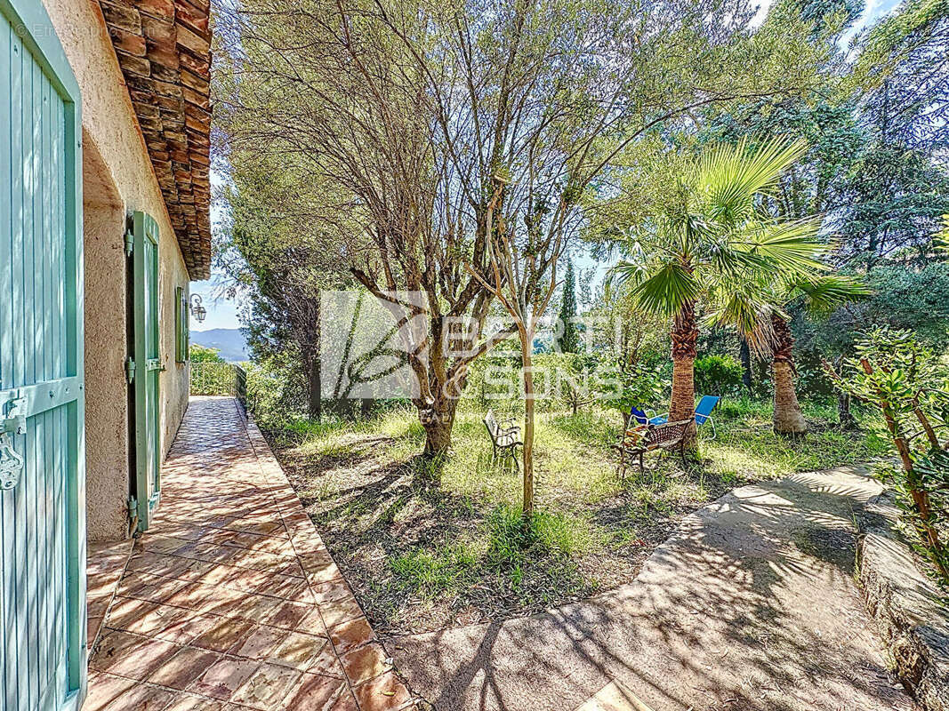 Maison à MANDELIEU-LA-NAPOULE