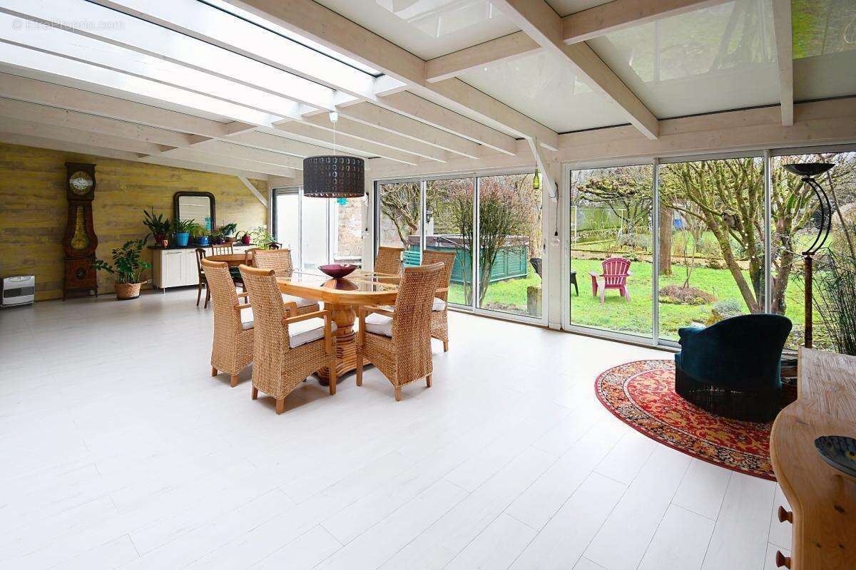 Belle maison de caractère à Lexy, 208m2 + véranda 55m2 + grenier aménageable de 75m2 , terrain plus de 6 ares, garage - photo 20