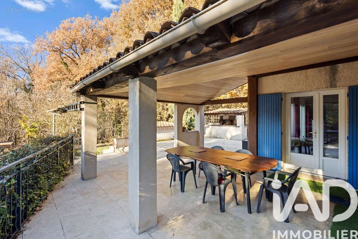 Photo 4 - Maison à JOUQUES