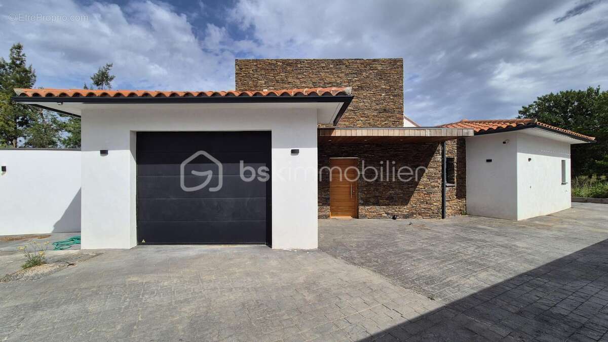 Maison à ELNE