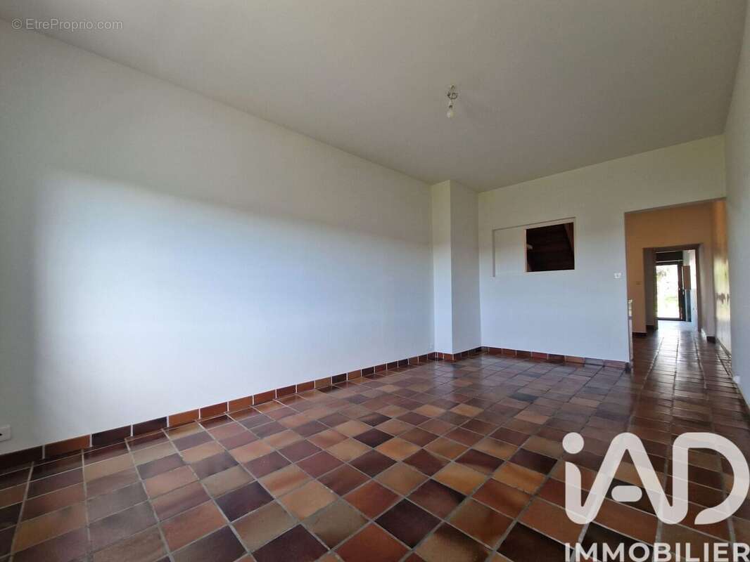 Maison 73 m² à Roquelaure  - photo 4