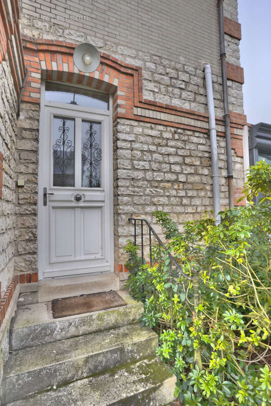 Maison à MONTIGNY-SUR-LOING