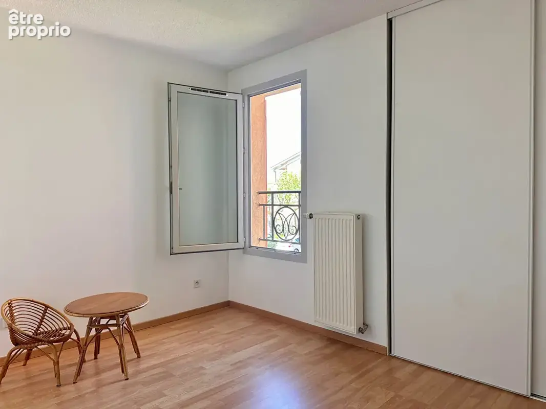 Liergues Appartement T3 avec terrasse dans copropriété sécurisée - photo 9