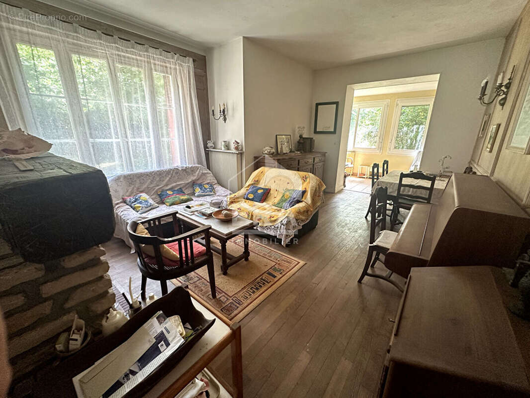 Maison à laval-en-brie - photo 3