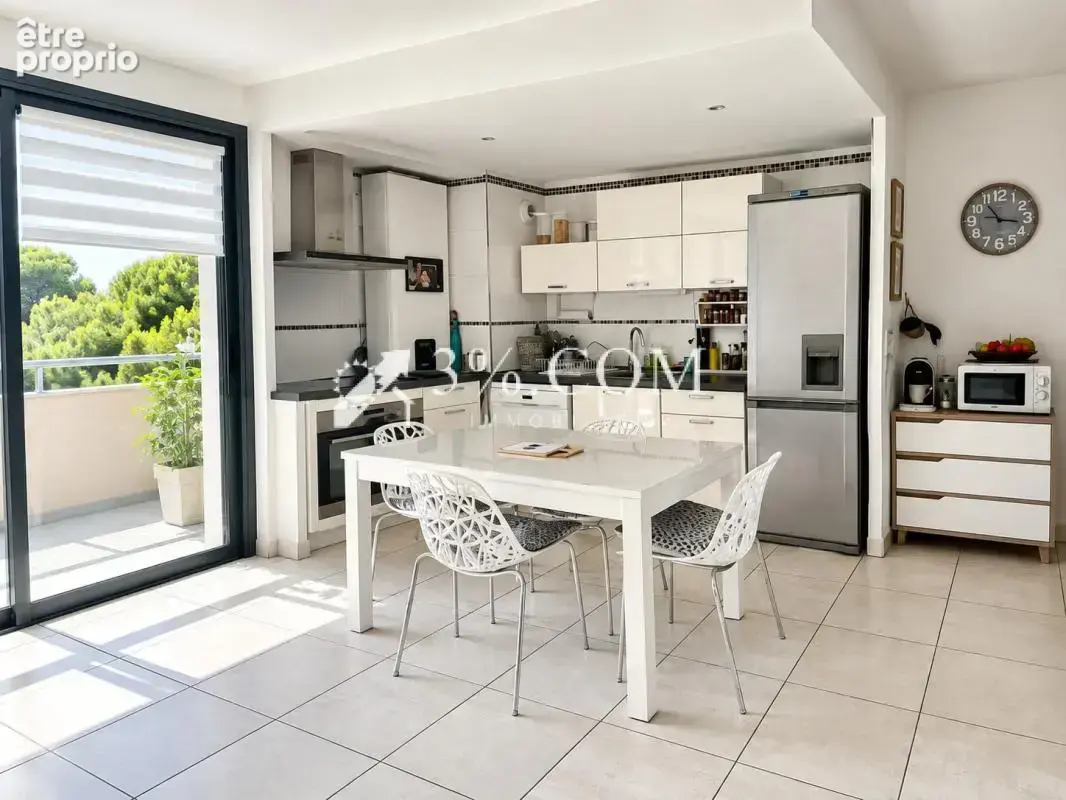 Saint-raphaël  a vendre beau 2 pièces de 54 m2 avec grande t - photo 5