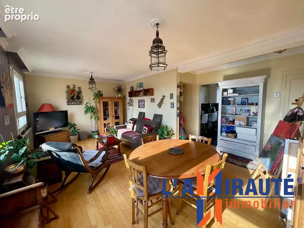 Appartement à SARTROUVILLE