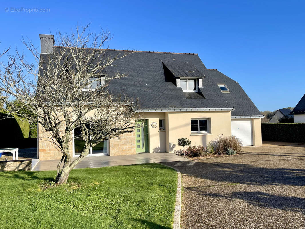 Maison à PLUNERET