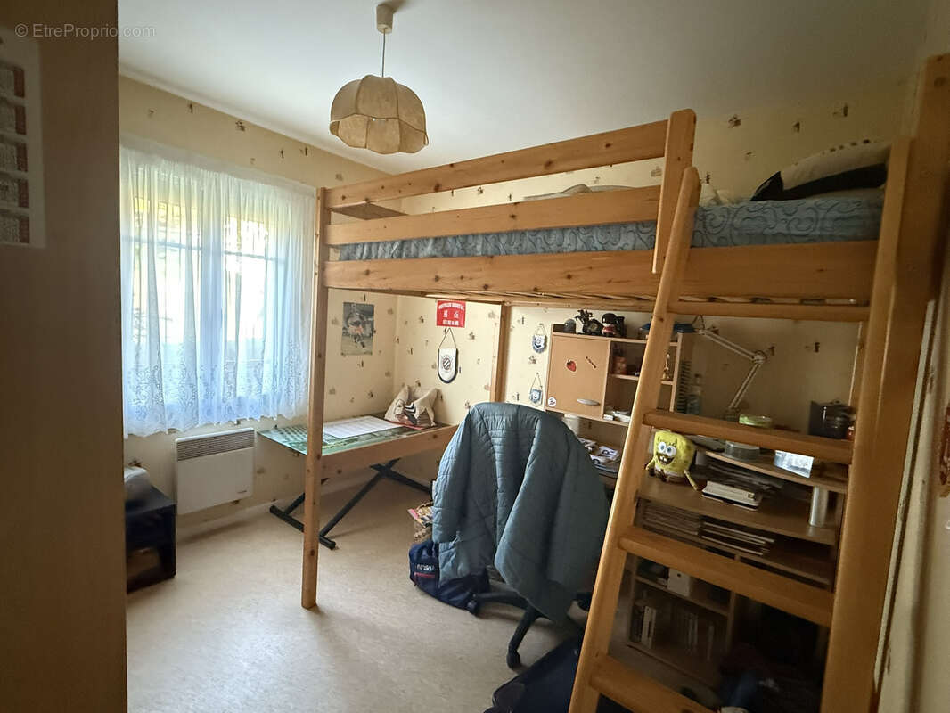 Maison à LASSEUBE-PROPRE