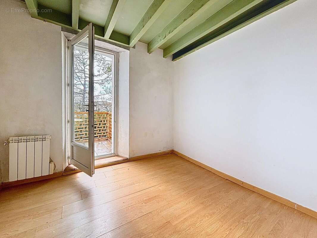 Maison 80 m² à Cenne-Monesties  - photo 4