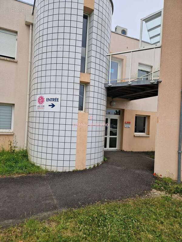 Commerce 91 m² à Poitiers  - photo 64