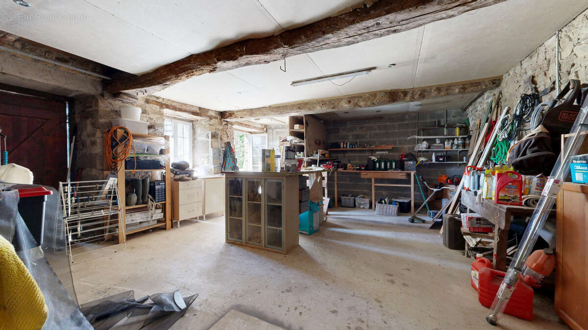Propriété de caractère du XVIIIᵉ siècle avec maison et dépendances - photo 26