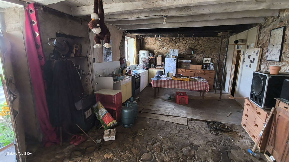 Maison à CHATEAU-CHERVIX