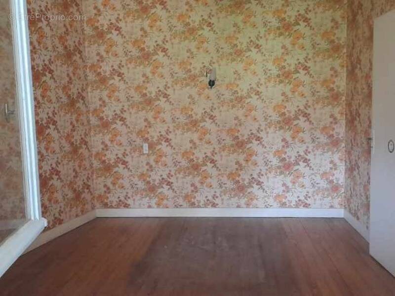 Maison à RIEUPEYROUX