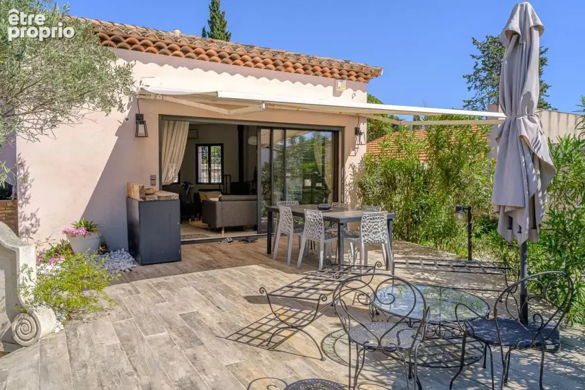 Maison 200 m² à Marseille-12e  - photo 2
