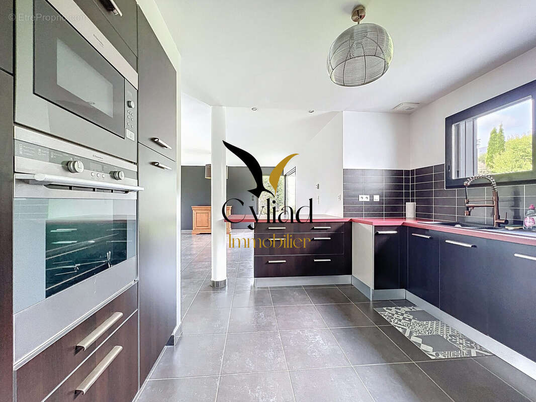 Maison à PLOUER-SUR-RANCE