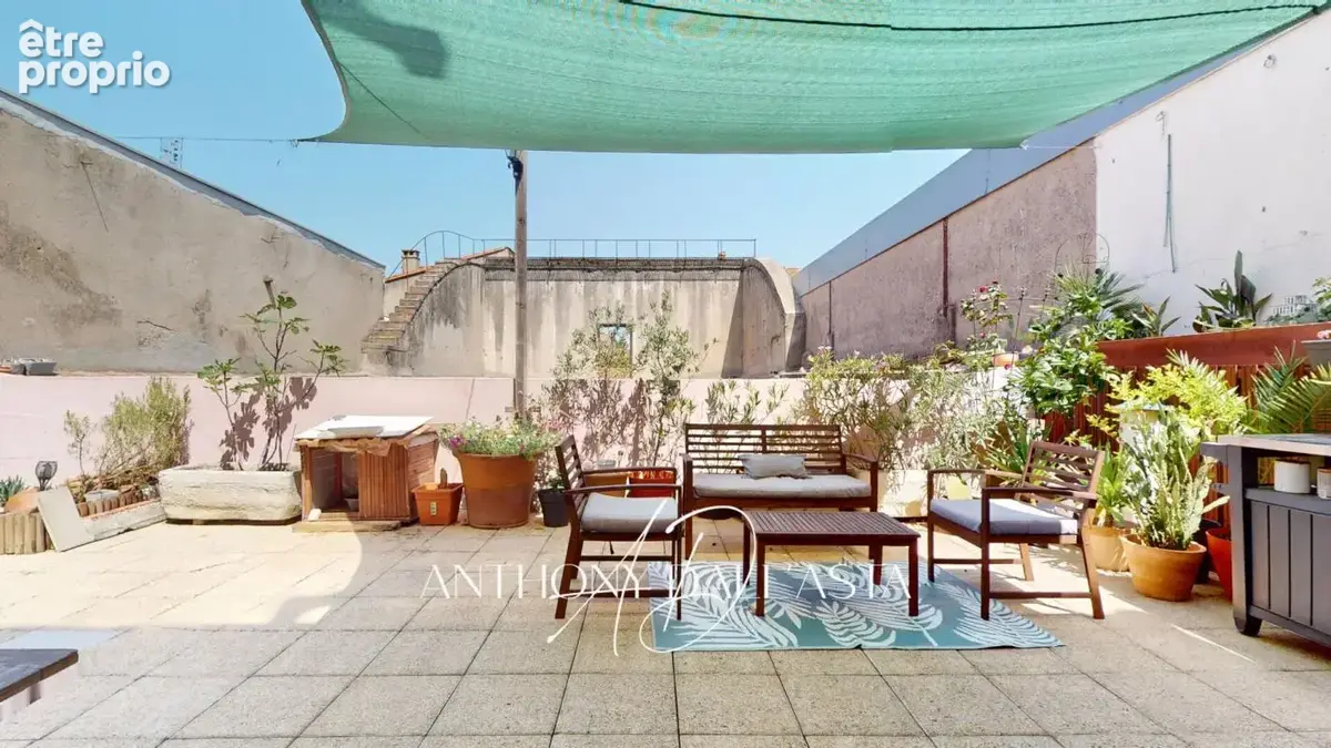 Ensemble immobilier avec appartement de 105 m² avec une grande terrasse, une chambre de bonne et une cave - photo 6