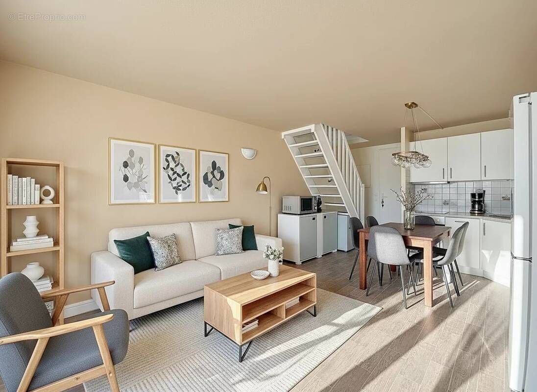 Appartement à VILLENEUVE-LOUBET