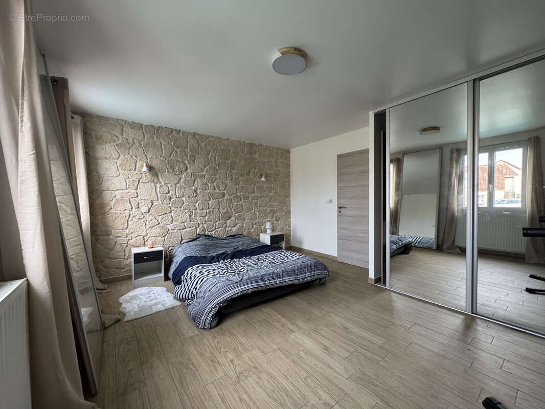 Maison à VILLERS-COTTERETS