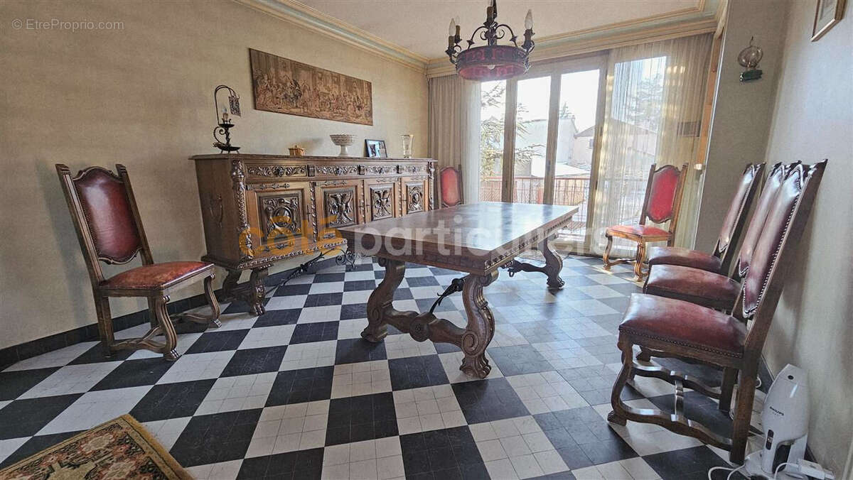 Maison à VILLENEUVE-LE-ROI
