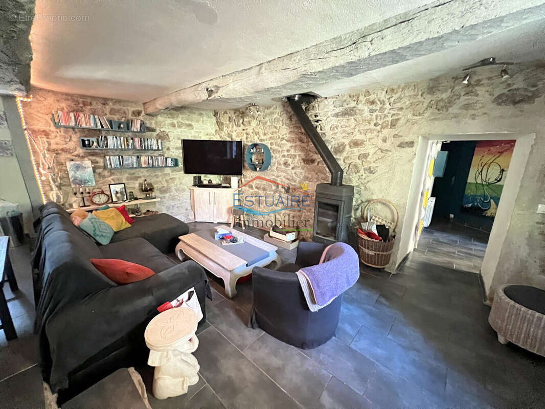 Maison à CORDEMAIS