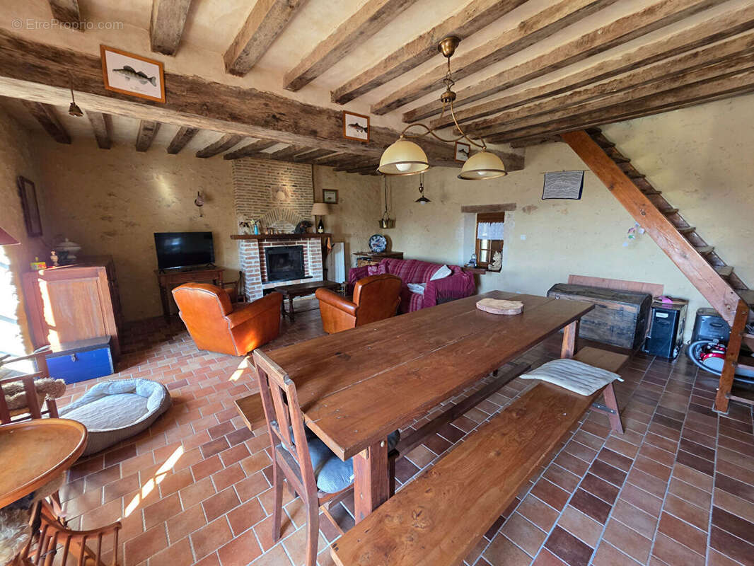 Maison à LE GUE-DE-LA-CHAINE