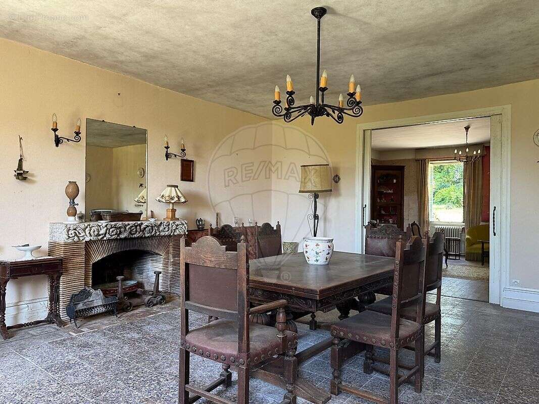 Maison à CHATILLON-EN-BAZOIS