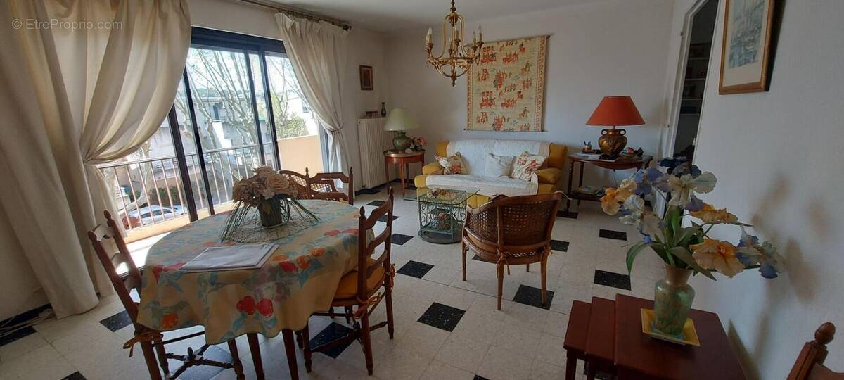 Appartement à NIMES