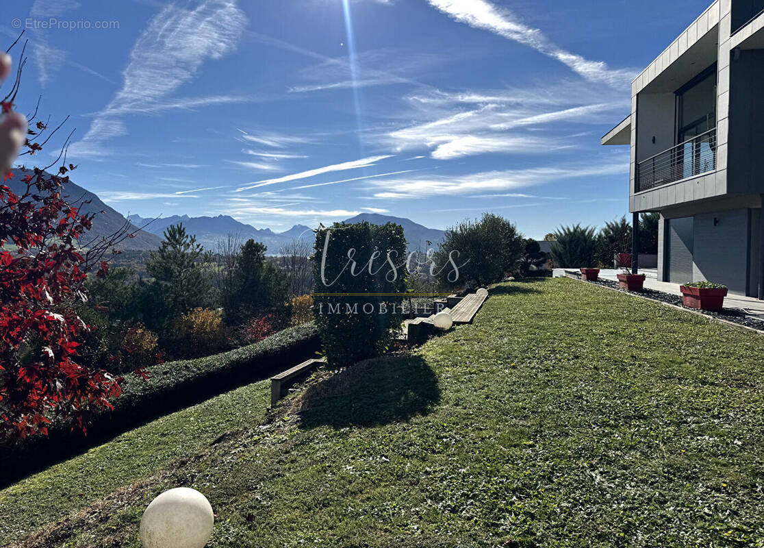Maison à ARGONAY