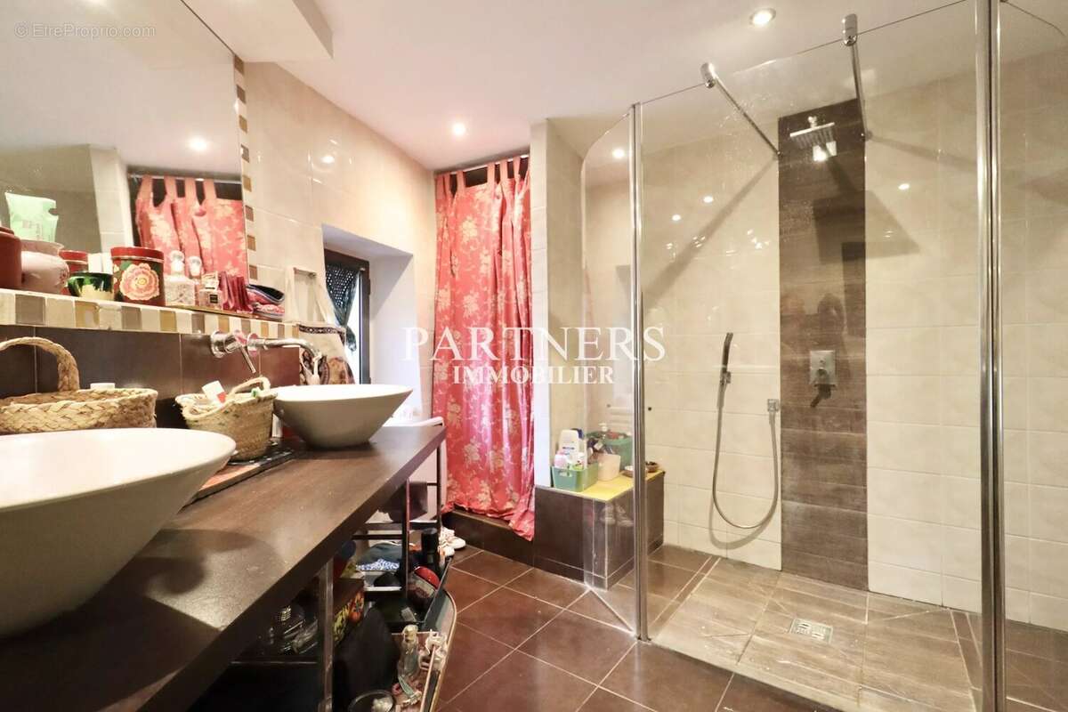 Appartement à PERTUIS