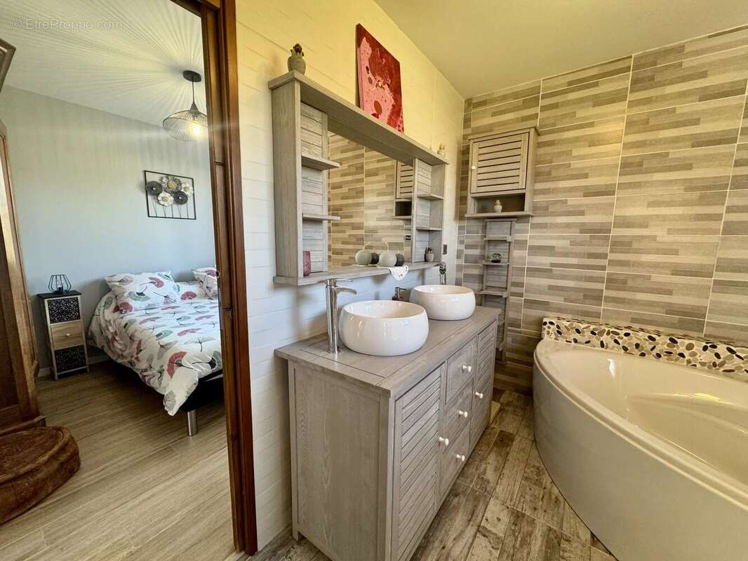 Maison à LORP-SENTARAILLE