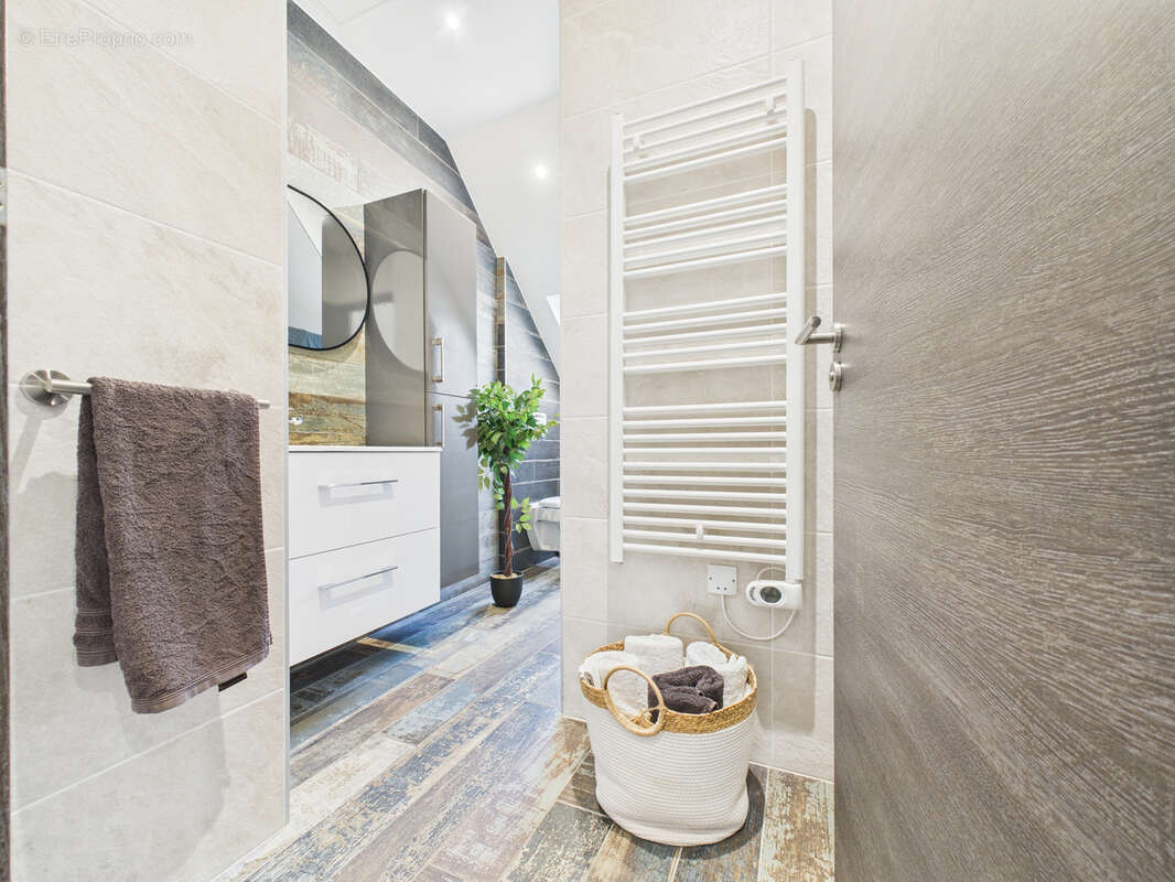 Appartement à VOGLANS