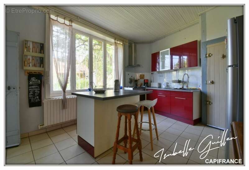 Maison à vendre 9 pièces VESDUN (18) - photo 8