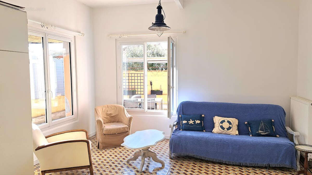 Maison à SAINT-GEORGES-DE-DIDONNE