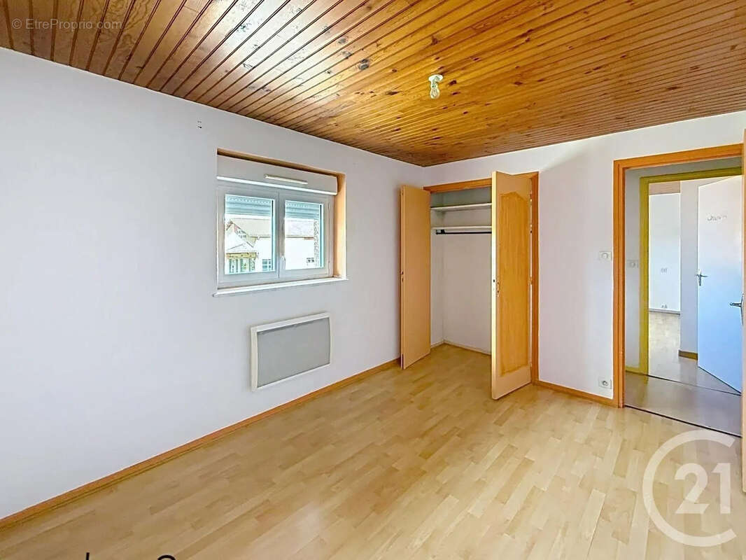 Appartement à REPLONGES