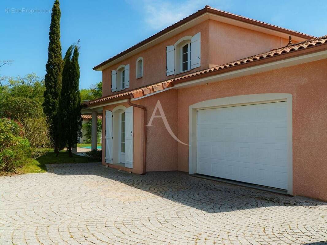 Maison à IDRON