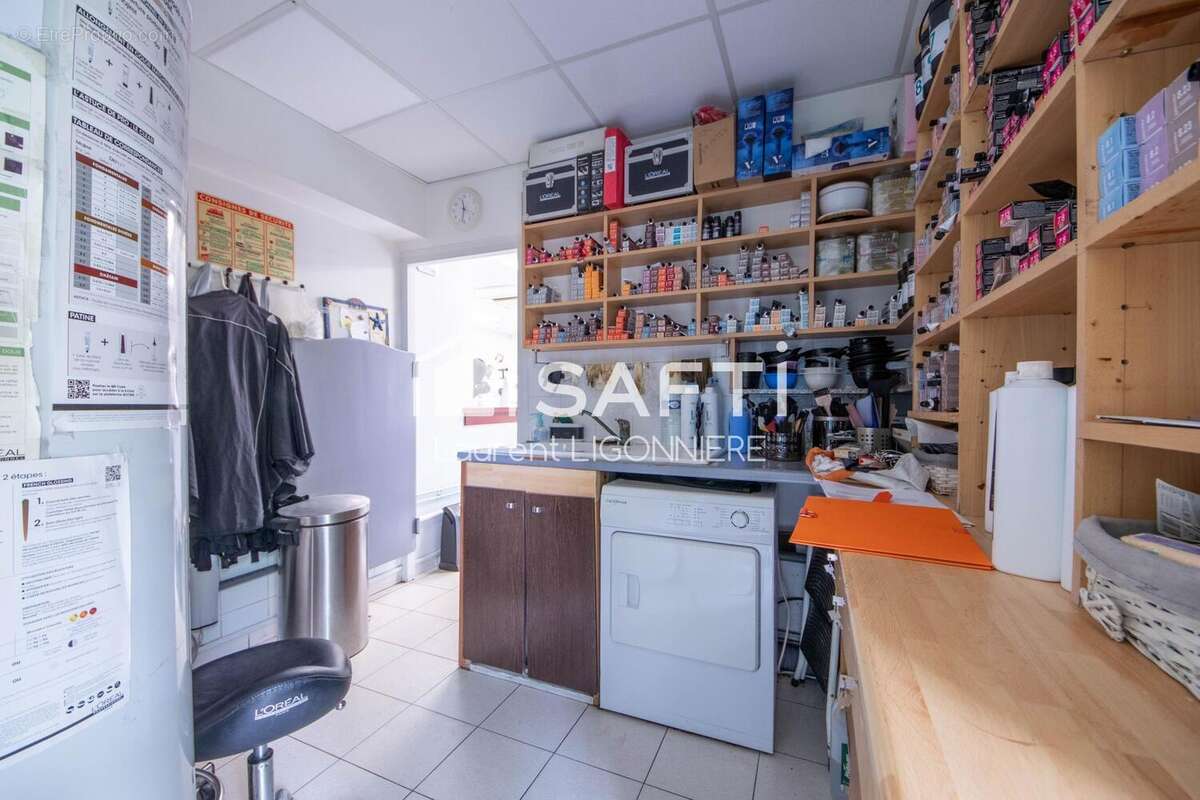 Commerce 67 m² à Villecresnes  - photo 7
