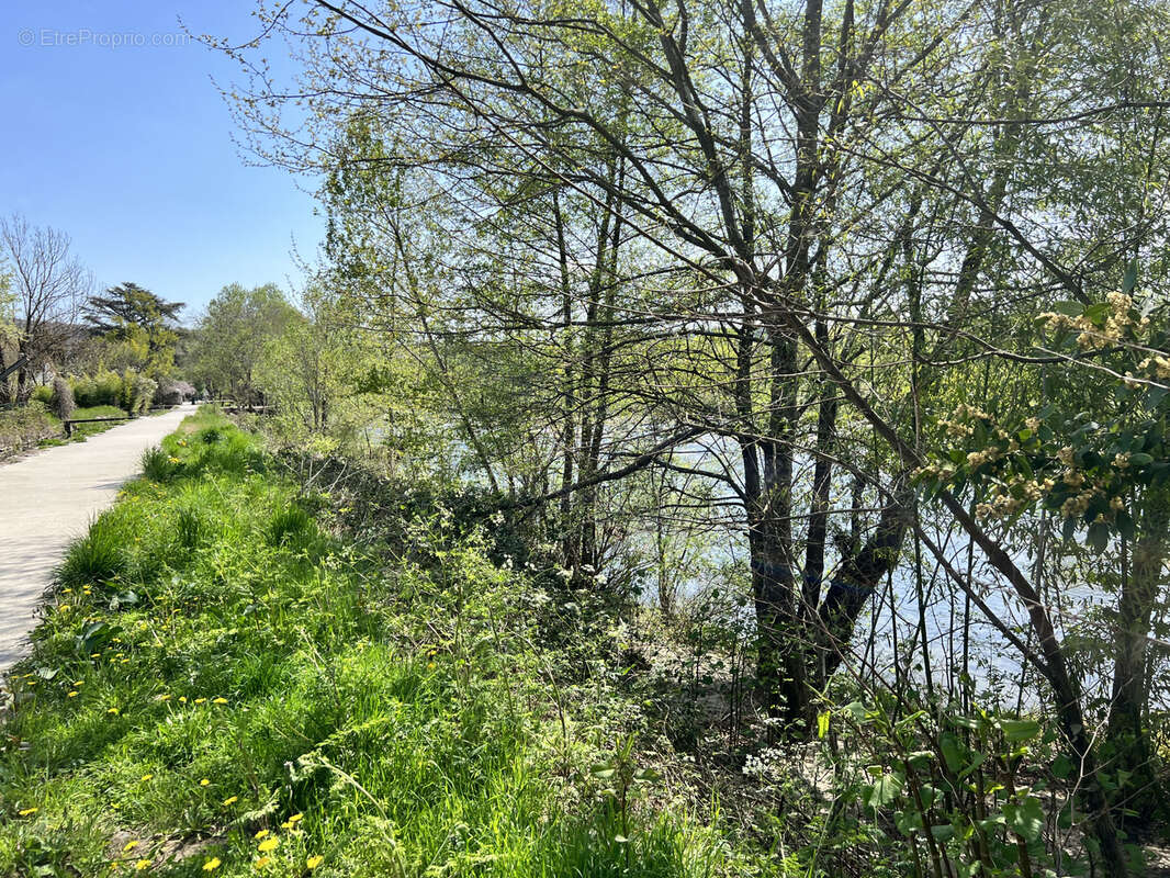 Terrain à SAINT-PRIVAT