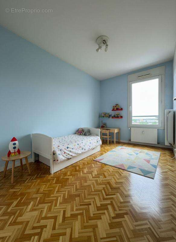 Appartement à BRON